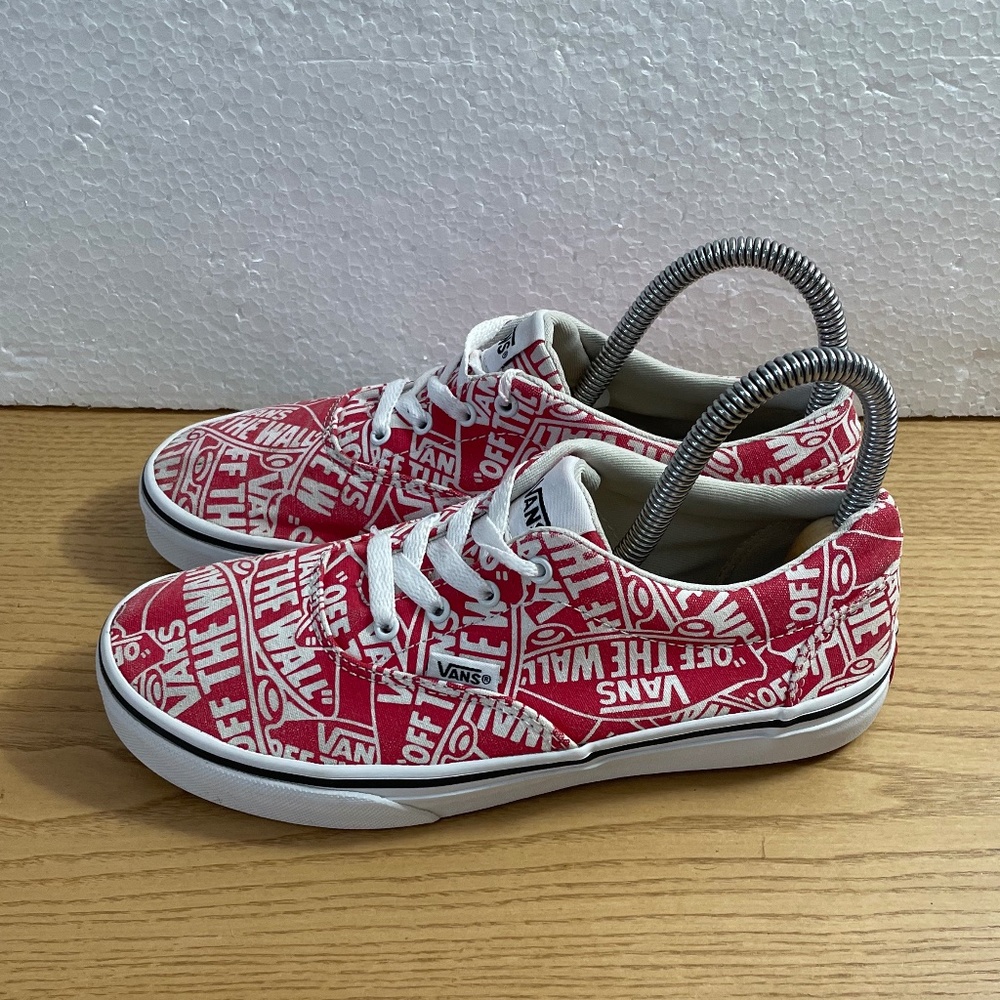 Vans Doheny Logo Sneaker Youth Kids Sz 4.5 Low Top Red & White All Over Pattern - Picture 2 of 10